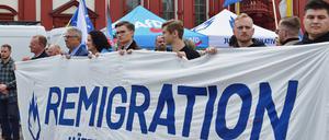 Als Reaktion auf den Messerangriff auf Islamkritiker Michael Stürzenberger, veranstaltet die AfD und deren Jugendorganisation Junge Alternative eine Kundgebung auf dem Mannheimer Marktplatz.