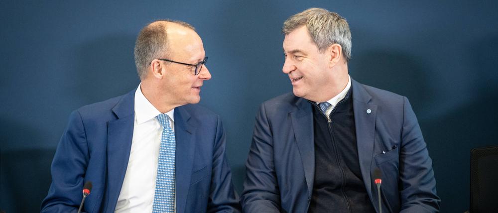 Gemeinsame Sitzung der Präsidien von CDU und CSU zum Europawahlprogramm. Friedrich Merz, Parteivorsitzender CDU links, mit Markus Söder, Parteivorsitzender CSU und Ministerpräsident Bayern, vor einigen Monaten. 