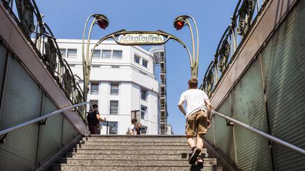 Viele Metrostationen in Paris sind nicht barrierefrei. 