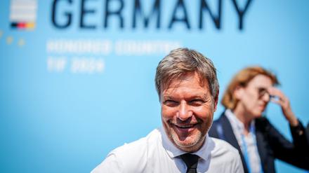 Der Bundeswirtschaftsminister Robert Habeck (Grüne) in Thessaloniki.