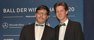 Schon seit langem ein Paar und hier gemeinsam beim Ball der Wirtschaft 2020: die Grünen-Politiker Dirk Behrendt und Daniel Wesener.