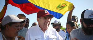 Der venezolanische Präsidentschaftskandidat Edmundo Gonzalez Urrutia bei einer Veranstaltung im Juni.