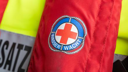Mehr als 100 Kräfte von Feuerwehr, Wasserwacht, Technischem Hilfswerk, Rettungsdienst, Polizei und ADAC waren im Einsatz.