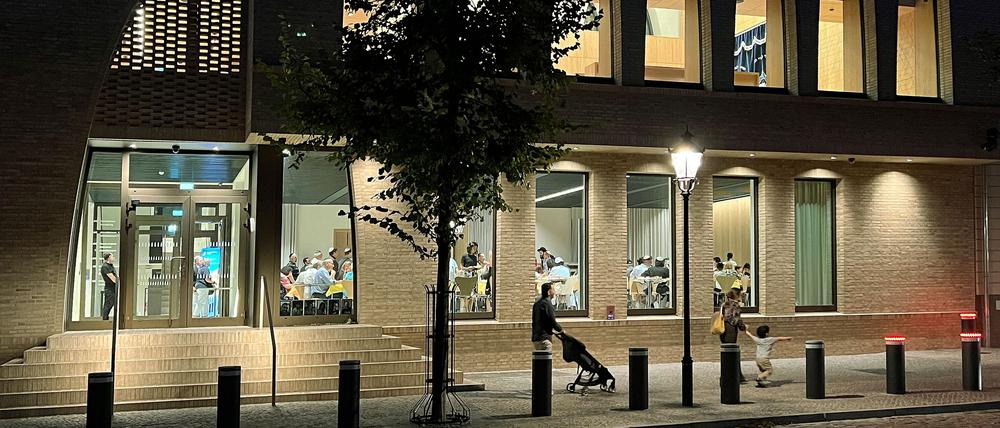 Potsdam neues Synagogenzentrum vor den ersten Schabat-Gebeten.
