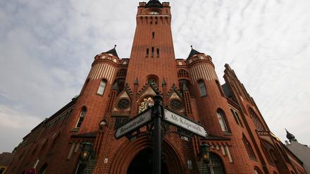 Datum: 15.08.2007 Copyright: imago/imagebroker Rathaus Köpenick , Gebäude, außen, Außenansicht; 2007, Köpenick, Sehenswürdigkeit , Rathäuser; , quer, Kbdig, Einzelbild, close, Bildhauerei, Kunst, Froschperspektive, Perspektive, Deutschland, , Reisen, Europa; Aufnahmedatum geschätzt