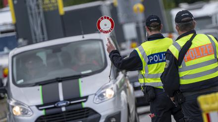 Deutsche Polizei am 10. September 2024 am deutsch-österreichischen Grenzübergang Kiefersfelden in Bayern.