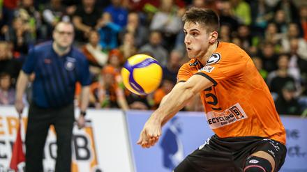 Moritz Reichert kehrt zu den BR Volleys zurück. 
