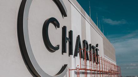 Auf dem Dach des Charité-Bettenturms in Mitte.