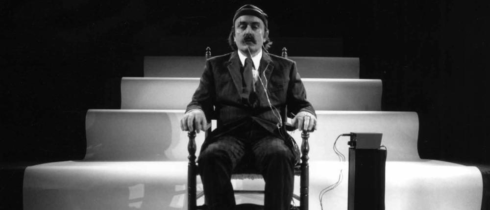 Alvin Lucier: Music for Solo Performer, Foto: Phil Makanna