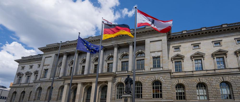 Die Mitglieder des Berliner Abgeordnetenhauses kamen am Donnerstag zur ersten Sitzung nach Ende der Sommerpause zusammen. (Archivfoto)