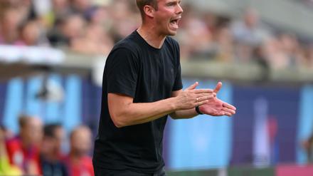 Bleibt nun doch in Wolfsburg: VfL-Trainer Tommy Stroot.
