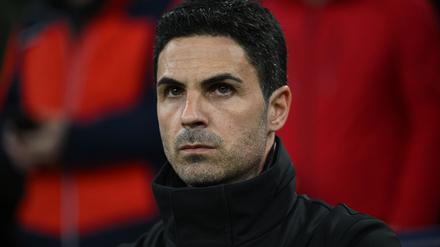Mikel Arteta soll bis 2027 Arsenal-Trainer bleiben.