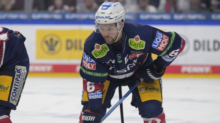 Die Eisbären um Kapitän Kai Wissmann treten zum ersten Mal seit dem Gewinn des zehnten Titels zu Hause an.