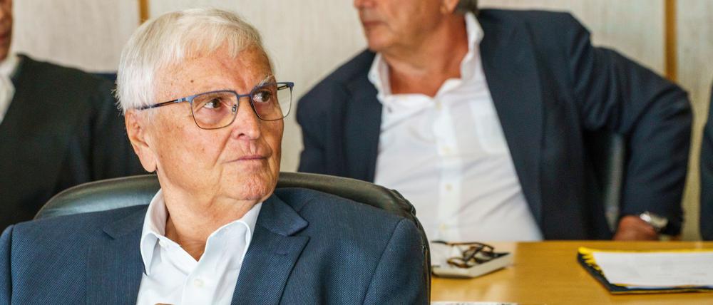 Theo Zwanziger macht sich für einen Zeugenauftritt von Wolfgang Niersbach im Sommermärchen-Prozess stark. 
