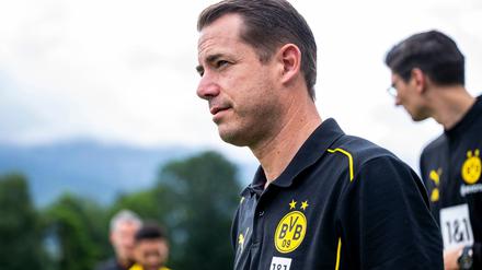 Lars Ricken spricht in einem Interview unter anderem über Kontinuität auf dem Trainerposten.