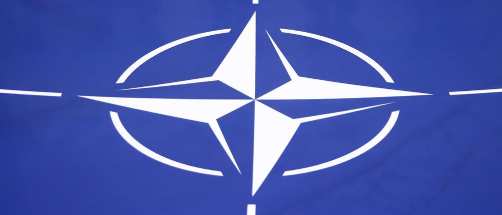 Die Nato-Flagge ist während der offiziellen Feierlichkeiten zum 25. Jahrestag des Beitritts Polens zur Nato zu sehen. Das südosteuropäische Bulgarien ist seit 2004 Nato-Mitglied. 