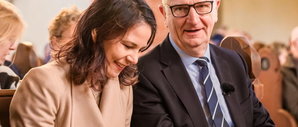 Dietmar Woidke und Annalena Baerbock besuchten das Erntefest in Drachhausen.