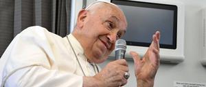 Papst Franziskus hat mit Blick auf die Präsidentenwahl im November in den USA empfohlen, das „kleinere Übel“ zu wählen.