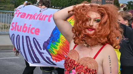 Der CSD-Umzug in der Doppelstadt stand unter besonderer Beobachtung der Polizei.