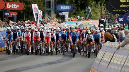Bei der Rad-EM geht es für die Frauen im Straßenrennen um die Medaillen.