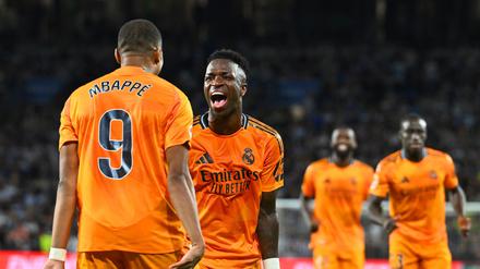 Kylian Mbappé und Vinicius Junior haben beide beim Auswärtsieg in San Sebastian per Elfmeter getroffen.