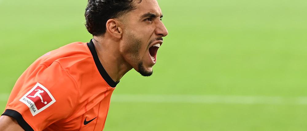 Frankfurts Held: Stürmer Omar Marmoush schoss zwei Tore gegen seinen Ex-Club VfL Wolfsburg.