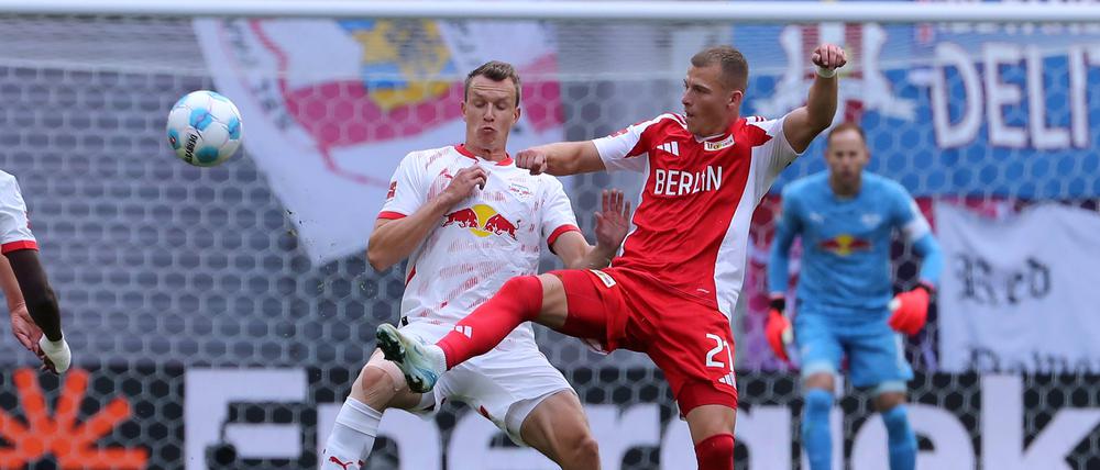 Keine Torgaranten. Lukas Klostermann und Tim Skarke (re.) im Zweikampf.
