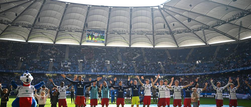 Viel Grund zur Freude: Der Hamburger SV besiegte Regensburg mit 5:0.