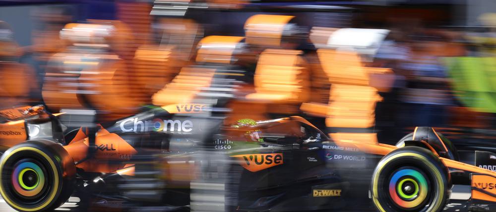 Lando Norris raste in Baku von Startplatz 15 noch auf Rang 4. 