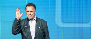 Arnold Schwarzenegger, bekannt auch als Schauspieler und Bodybuilder.