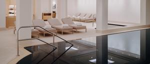 Klein aber fein. Der Pool ist das Herzstück der neu gestalteten Spa-Landschaft im  Hotel Adlon Kempinski Berlin.
