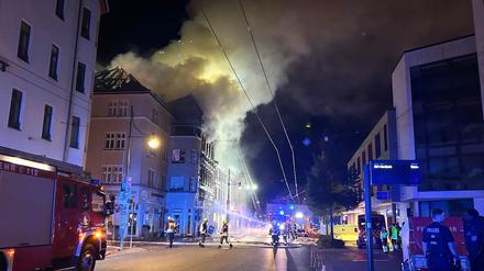 Bei einem Brand in Eberswalde sterben zwei Menschen. Die Polizei ermittelt noch zur Ursache.