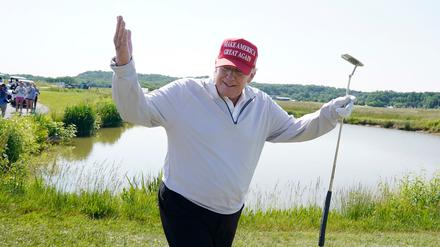 Donald Trump ist ein leidenschaftlicher Golfer.
