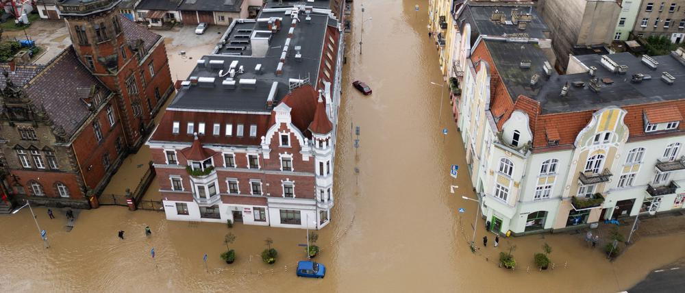 Auch die niederschlesische Kleinstadt Nysa im Südwesten Polens wurde überflutet.