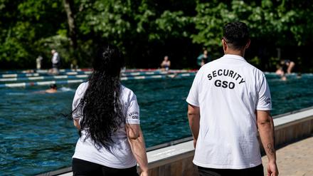 In diesem Sommer wurden in Berliner Bädern rund 250 Hausverbote erteilt. (Symbolbild)