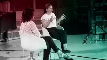 Mandy Mangler und Esther Kogelboom beim „House of Podcast“-Festival vom RBB.