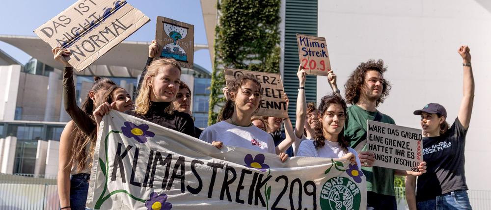 Wollen am Freitag in mehr als 100 Orten auf die Straße gehen: Klimaschützer von Fridays for Future. 