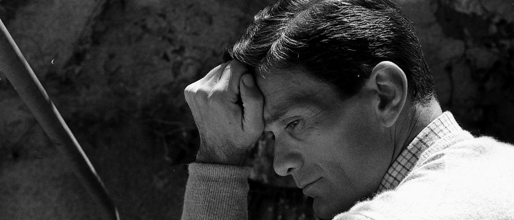 Pier Paolo Pasolini in seinem Haus in Monteverde, Rom, 1962