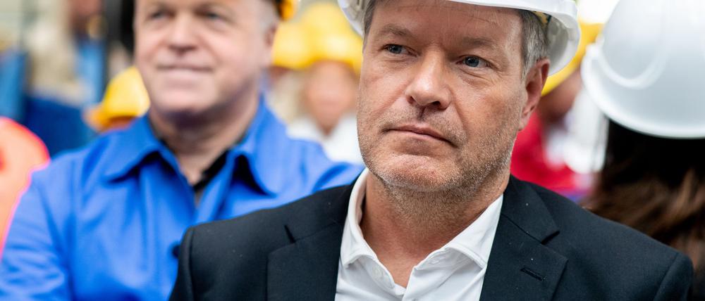 Wirtschaftsminister Habeck besucht die Meyer Werft im Rahmen seiner Nordwest-Tour.