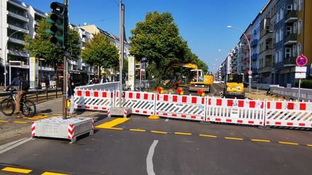 Die gesperrte Petersburger Straße in Berlin. 