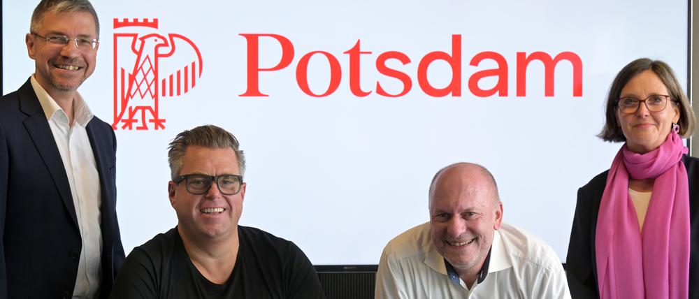 Präsentation des neuen Stadtlogos für Potsdam mit Oberbürgermeister Mike Schubert (SPD).