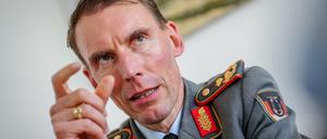 Generalmajor Christian Freuding, Chefkoordinator der Militärhilfe für die Ukraine und Leiter des Planungstabs des Verteidigungsministeriums, spricht in einem Interview. 