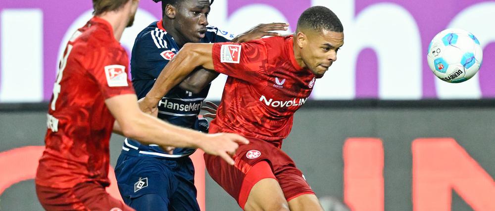 Der 1. FC Kaiserslautern und der Hamburger SV trennen sich 2:2.