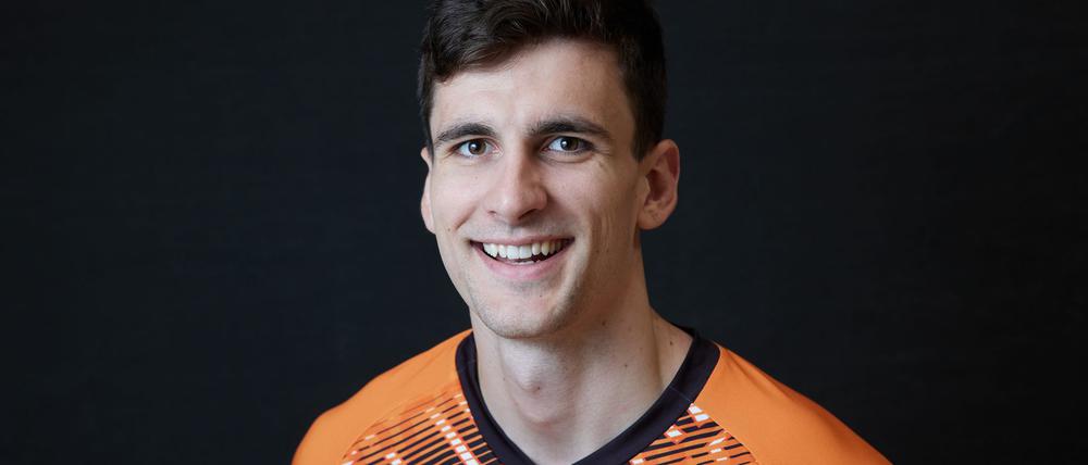 Jake Hanes freut sich über den Sieg der RB Volleys.