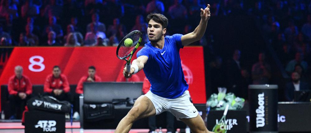 Kann alles und noch mehr, wenn er Spaß hat. Carlos Alcaraz zauberte in dieser Woche beim Laver Cup in Berlin.