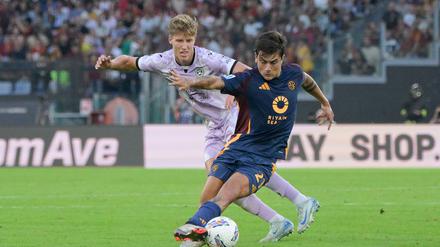 AS Rom besiegte Udinese Calcio mit 3:0 (1:0). 