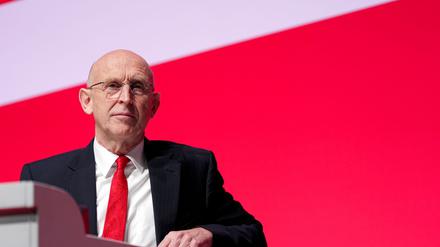 Der britische Verteidigungsminister John Healey will mehr Menschen für die Streitkräfte gewinnen. 
