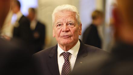 Altbundespräsident Joachim Gauck ist 2024 bei einer Veranstaltung zu sehen.