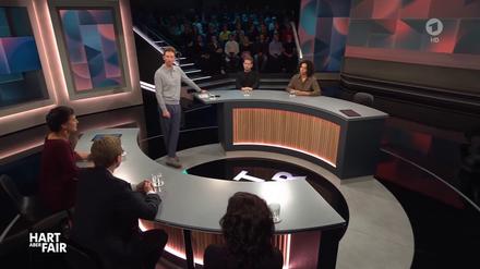 Nach der Brandenburg-Wahl. Bei Louis Klamroth im „hart aber fair“-Studio: Kevin Kühnert, Katharina Warda, Sahra Wagenknecht, Philipp Amthor und Juli Zeh. 