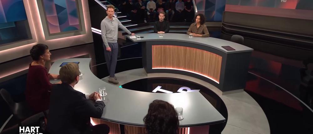 Nach der Brandenburg-Wahl. Bei Louis Klamroth im „hart aber fair“-Studio: Kevin Kühnert, Katharina Warda, Sahra Wagenknecht, Philipp Amthor und Juli Zeh.